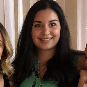 Meet your Posher, Cynthia